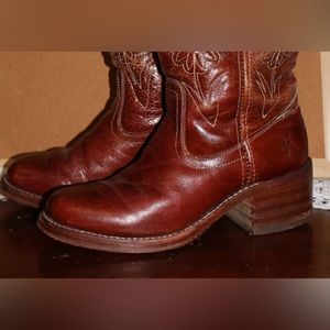 Floral brown cowgirl boots